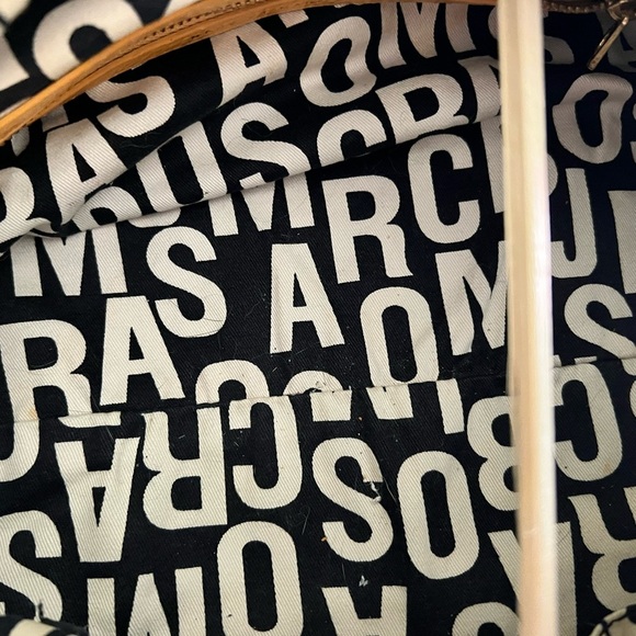 Marc by Marc Jacobs Goldenrod Yellow Purse w/Signature Lining - Picture 5 of 10